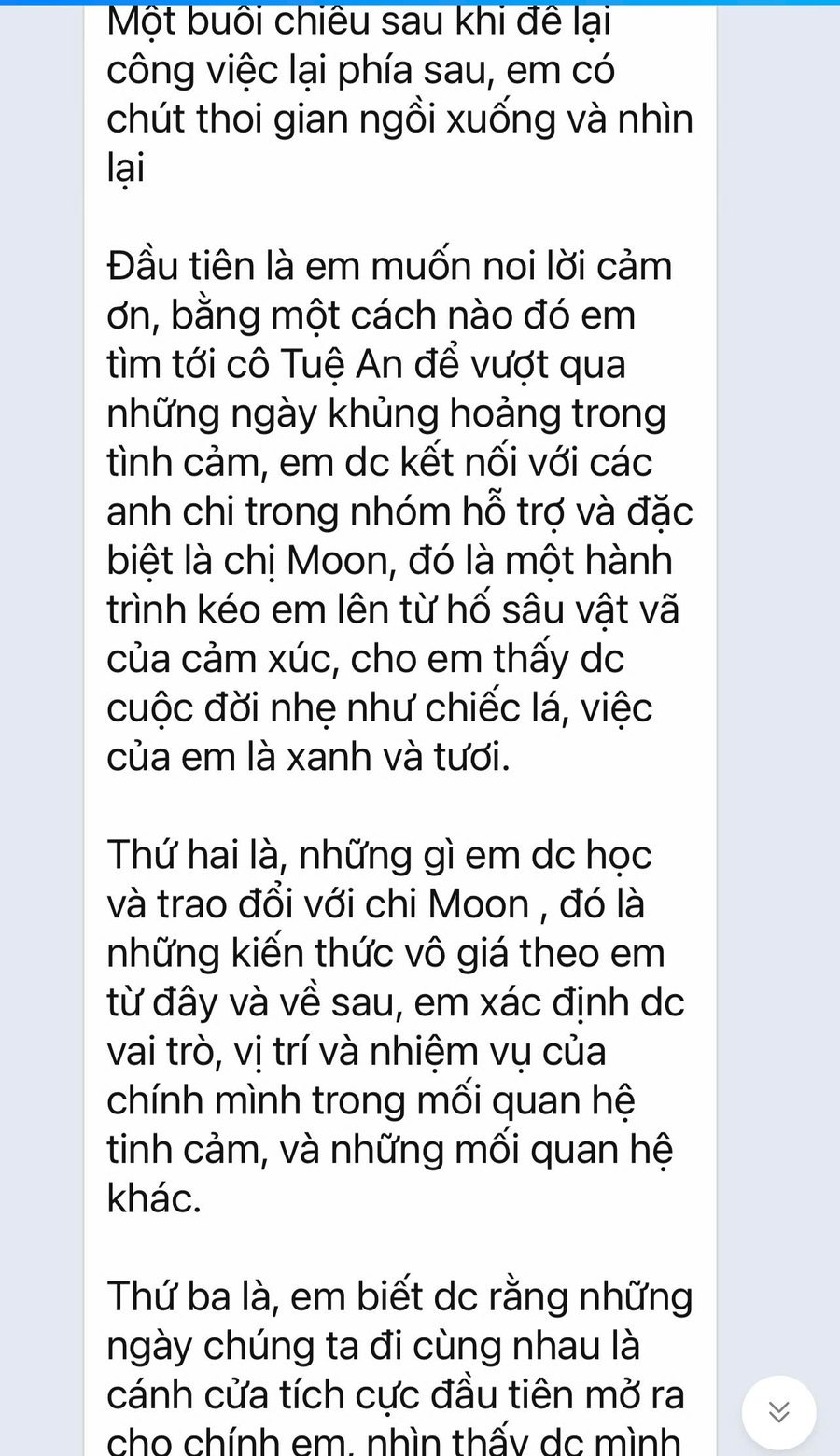 Ảnh chụp tin nhắn học viên kể lại hành trình được kéo lên từ khủng hoảng tình cảm và những gì học được cùng Moon Nguyễn